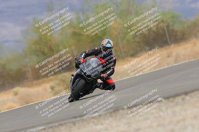 media/Sep-10-2022-SoCal Trackdays (Sat) [[a5bf35bb4a]]/Turn 6 (1140am)/